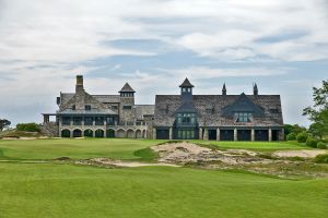 Friars Head 9th Clubhouse